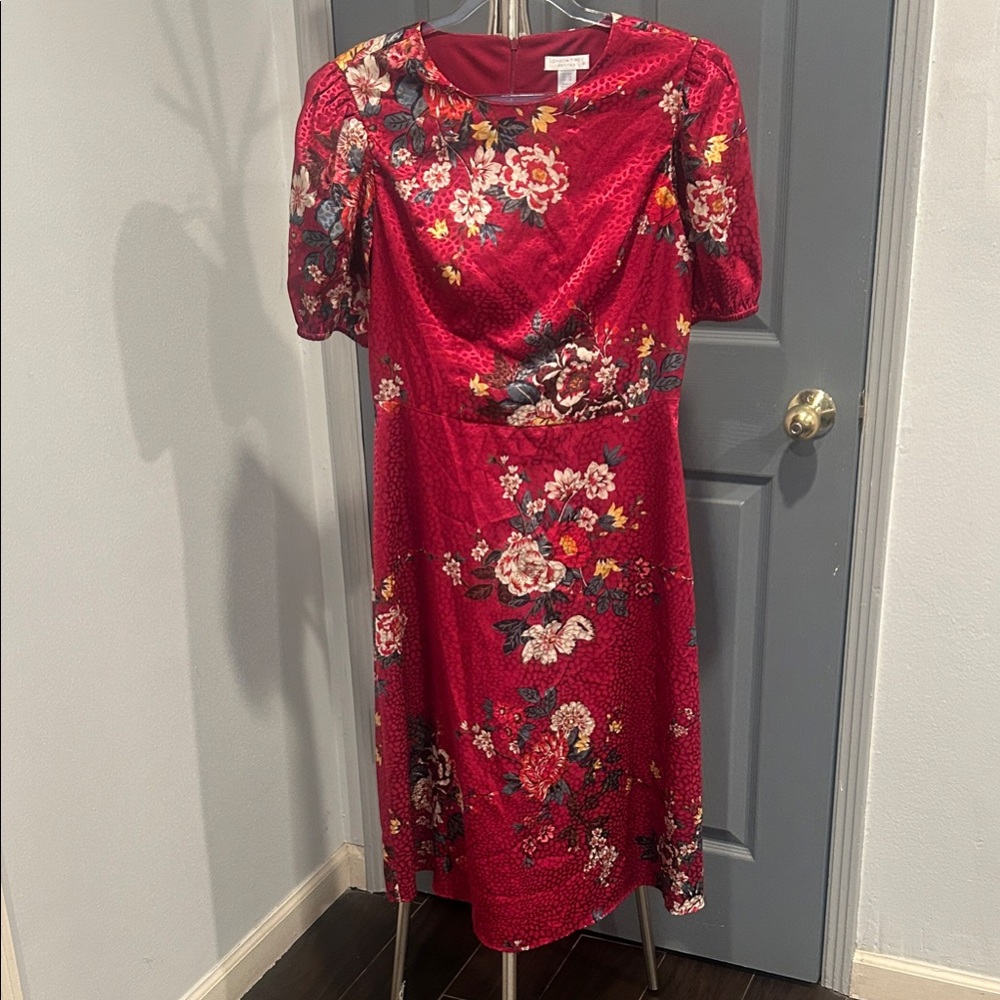 Gorgeous Petite London Times Red Floral Midi Dress